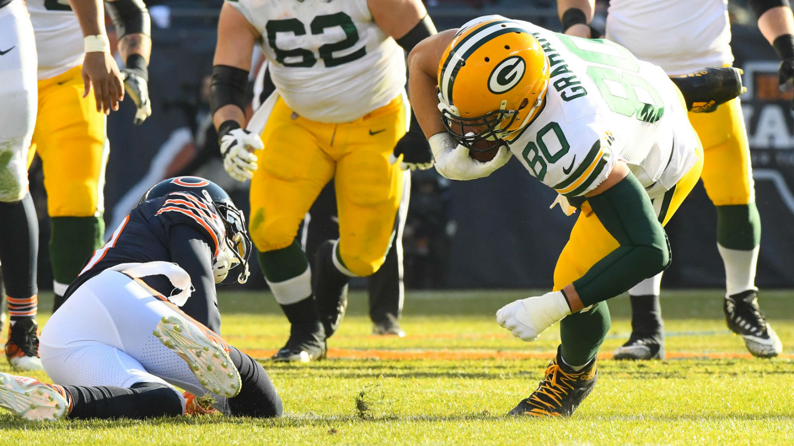 Bears-Packers Prop Bets, Odds and 6 Wagers to Back on TNF