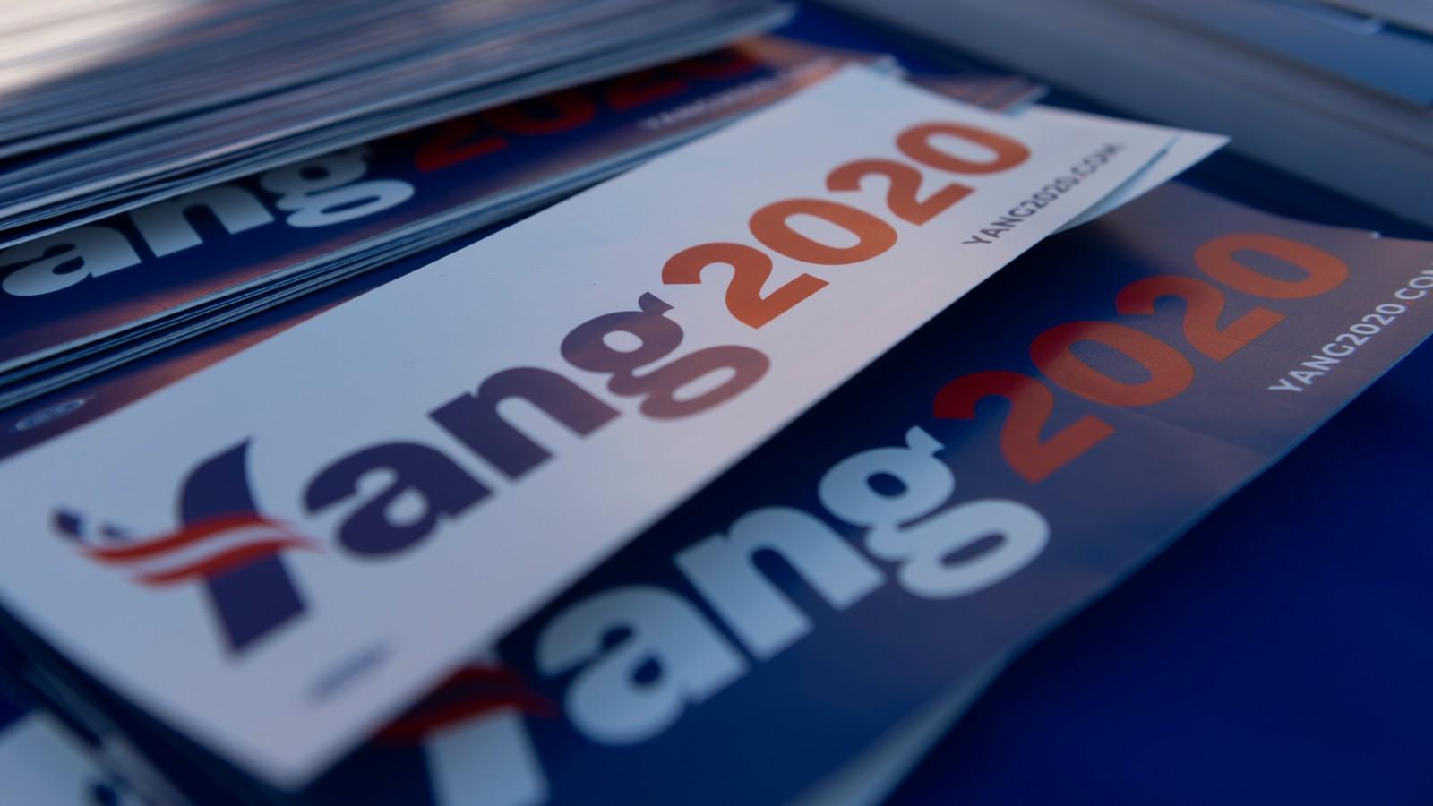 Oddsmakers Continue to Favor Yang Despite 'Media Blackout'