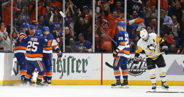 Stanley Cup Favorites Shift as Lightning Lose in Round One