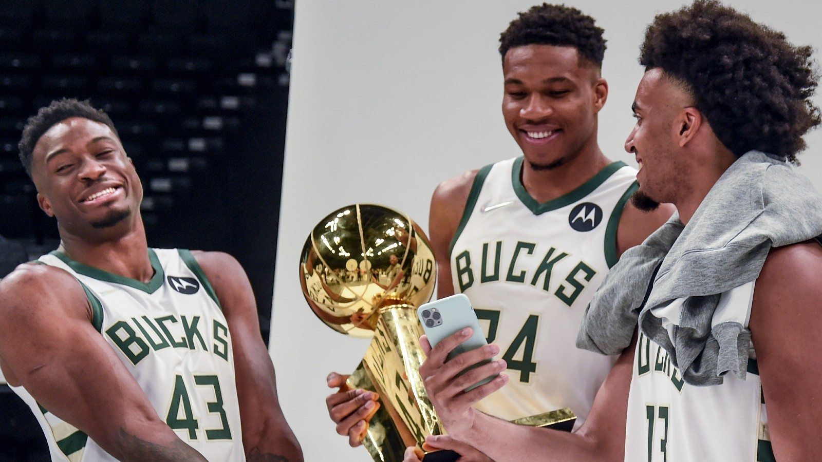 Milwaukee Bucks Odds, Futures & Predictions: Will They Repeat?