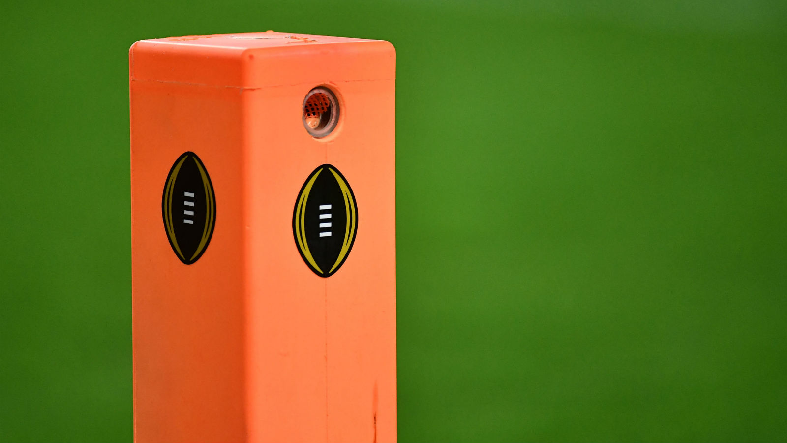 How College Football Preseason Polls Compare to Title Odds