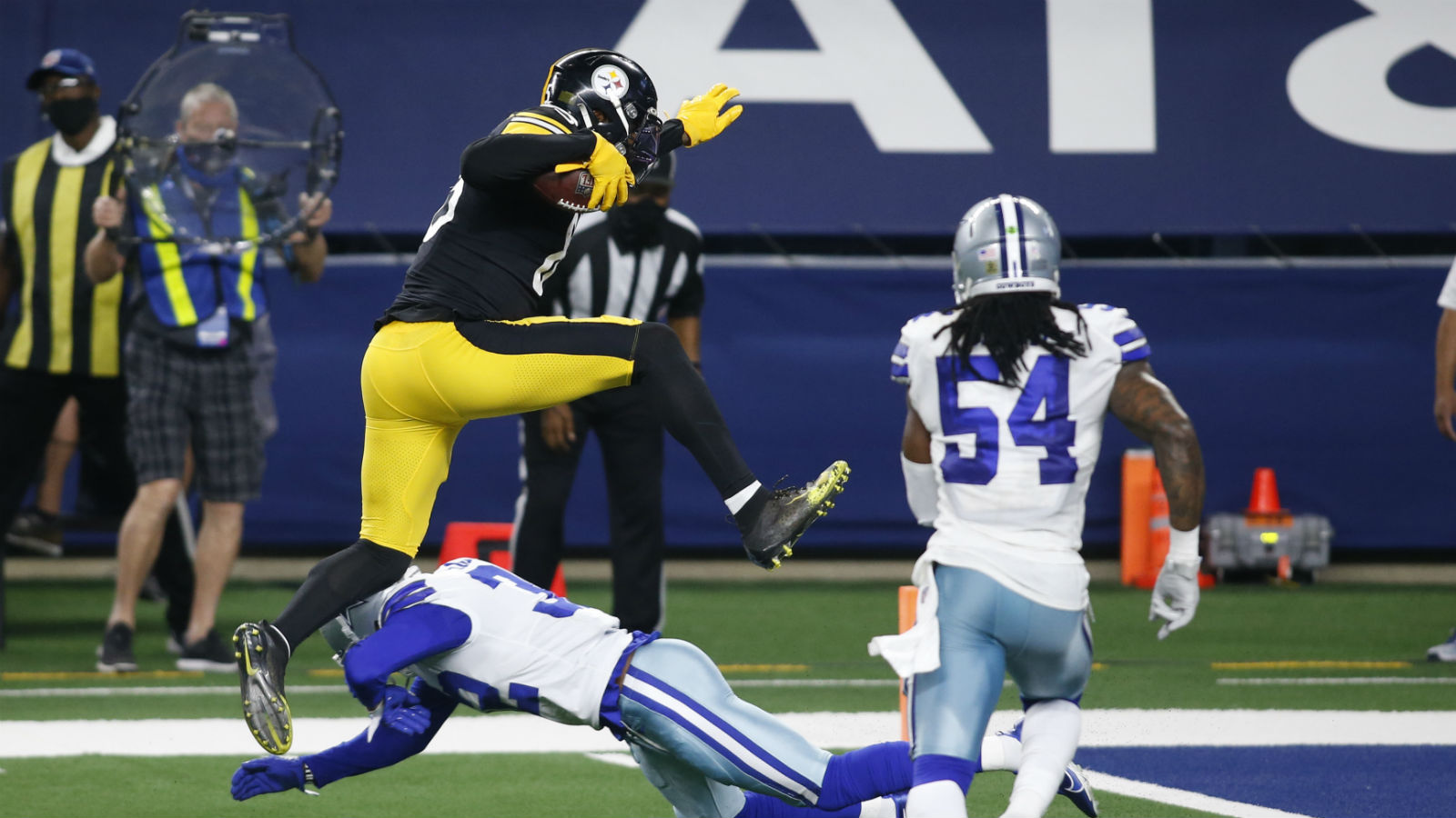 On The Money | NFL Week 9 Betting Recap: Parlay Phenomenon