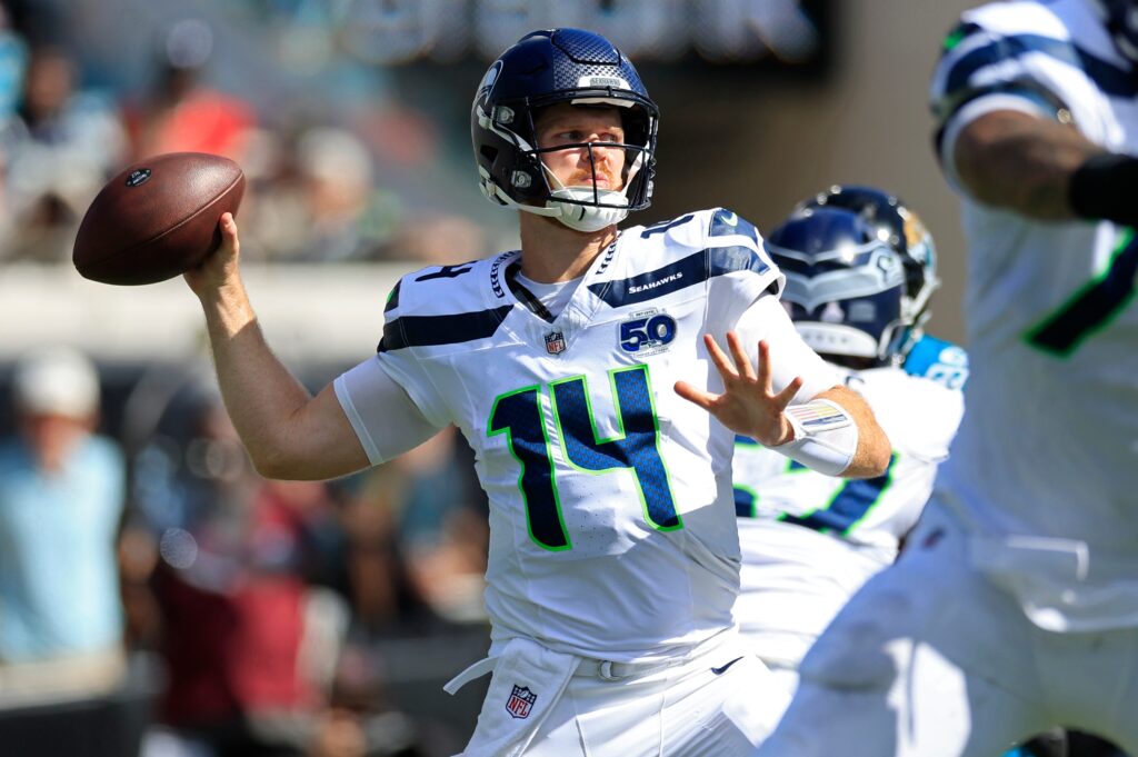 Seattle Seahawks quarterback Sam Darnold (14)
