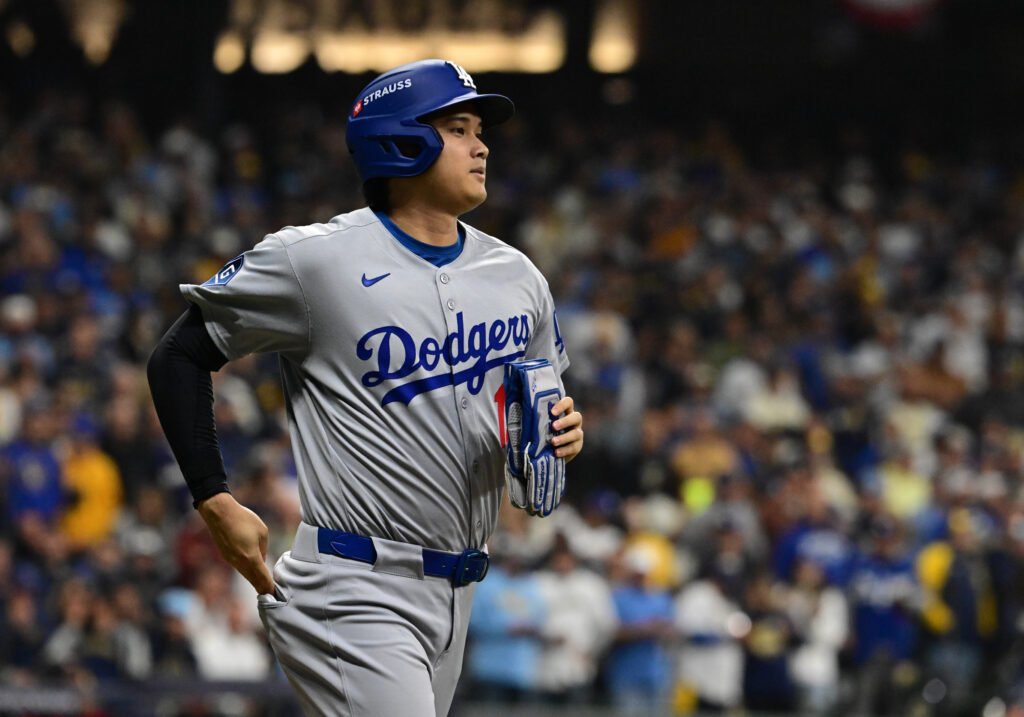 Los Angeles Dodgers designated hitter Shohei Ohtani (17) Benny Sieu-Imagn Images