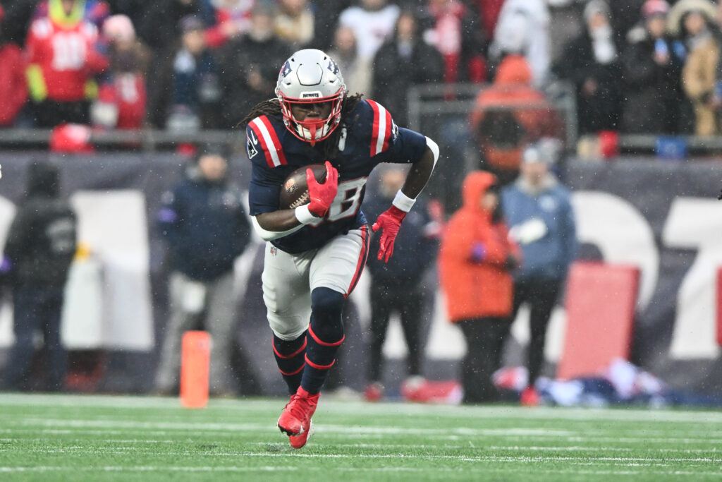 new-england-patriots-running-back-rhamondre- stevenson.jpg